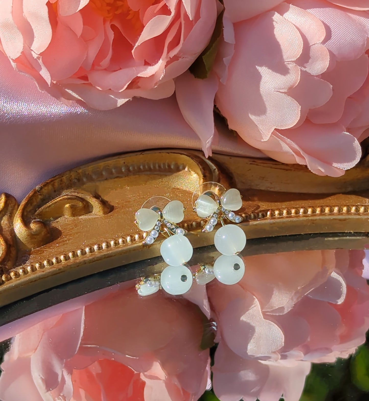 Bow Pearl Earrings